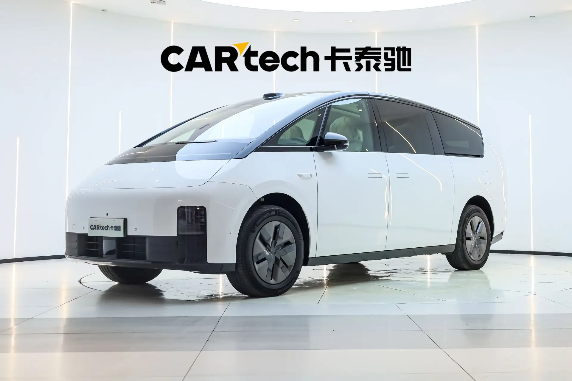 Li Auto MEGA, 2025 1