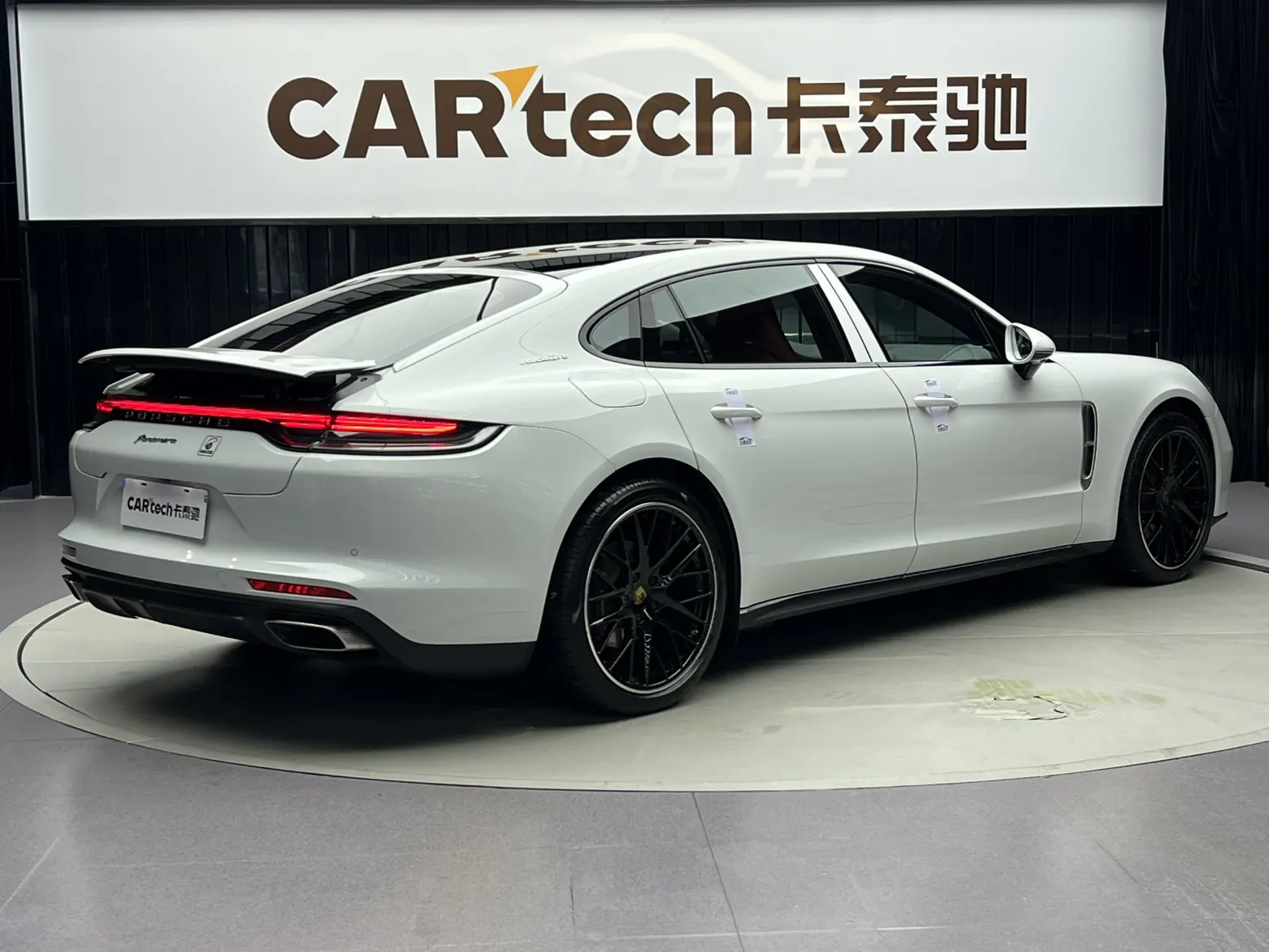 Porsche Panamera, 2021 все фото
