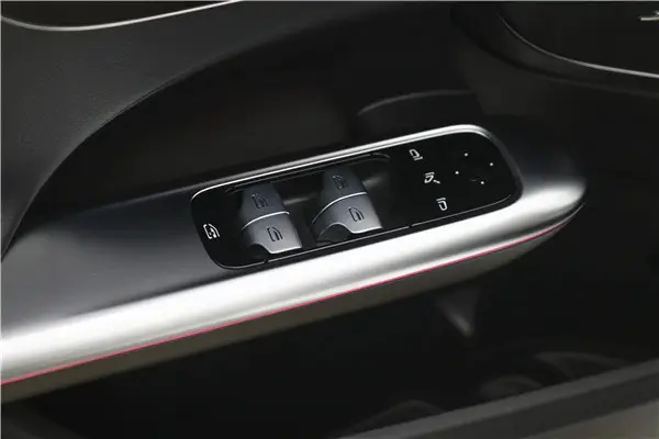 Mercedes-Benz C 260 L, 2025 10