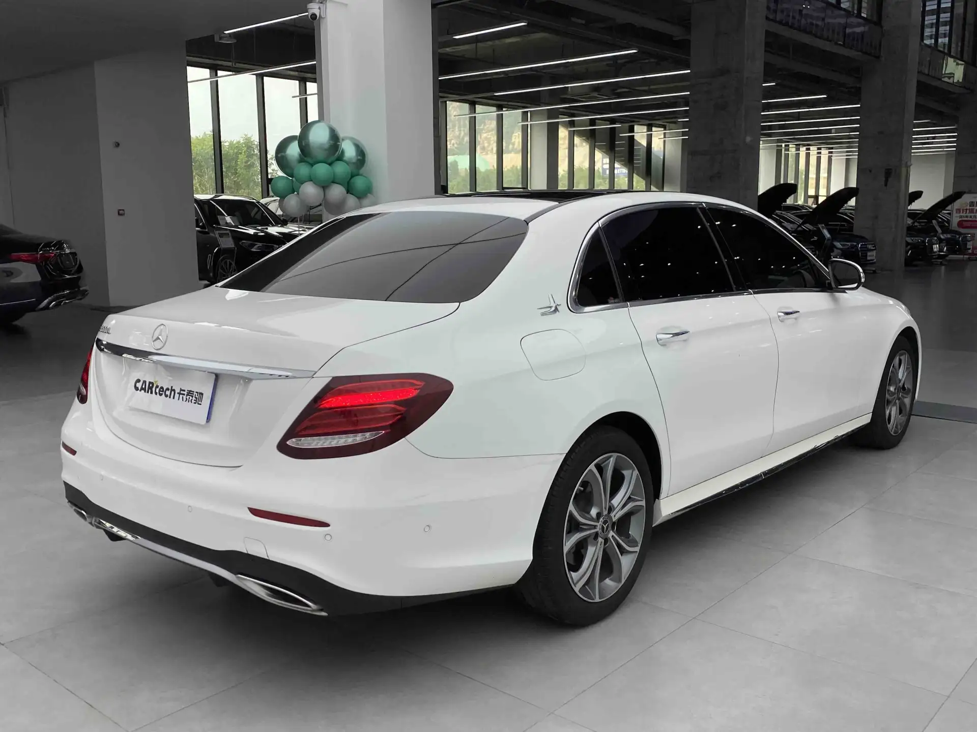 Mercedes-Benz E 300 L, 2020 4