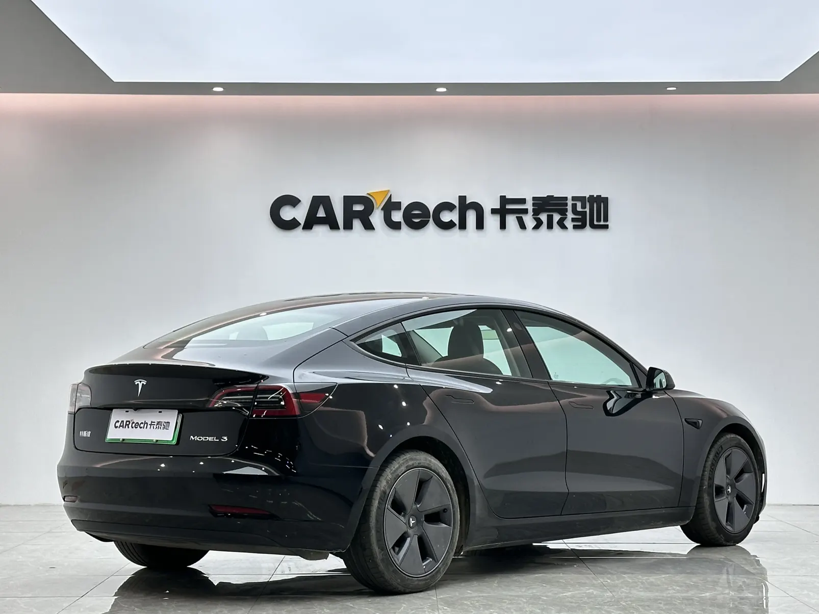 Tesla Model 3, 2022 4