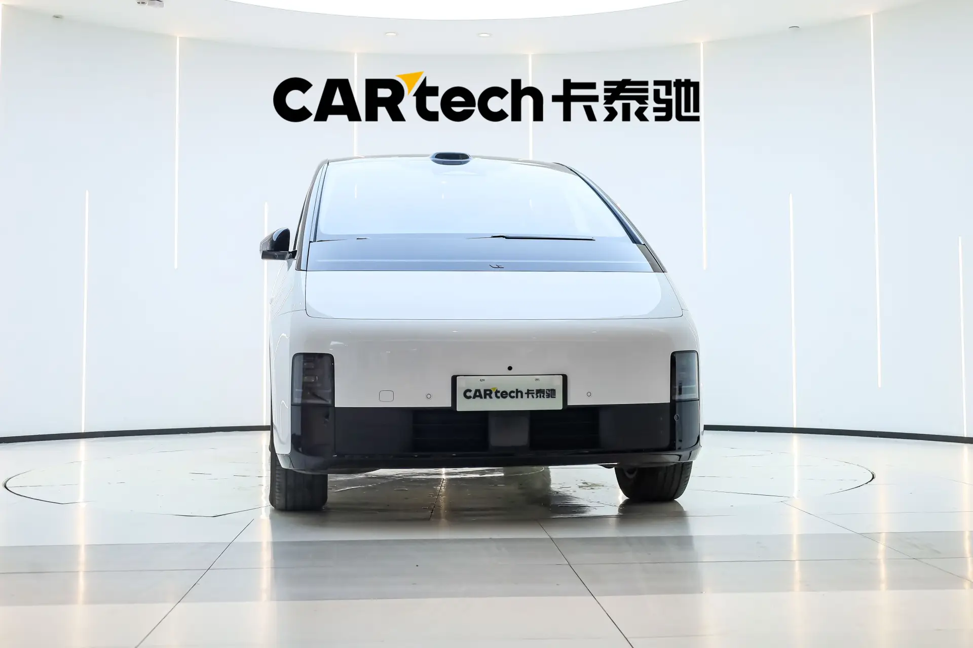 Li Auto MEGA, 2025 3