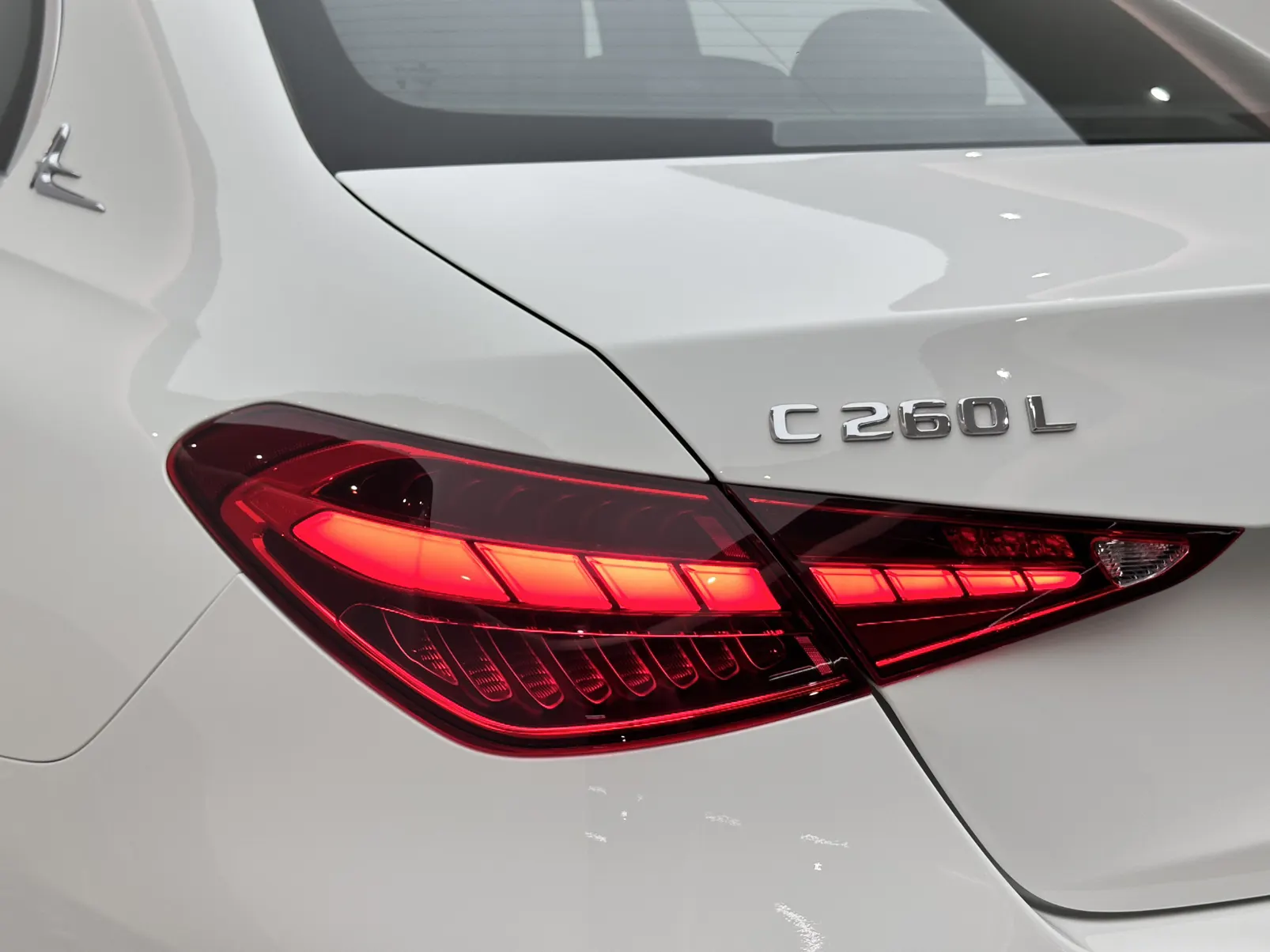 Mercedes-Benz C 260 L, 2024 16
