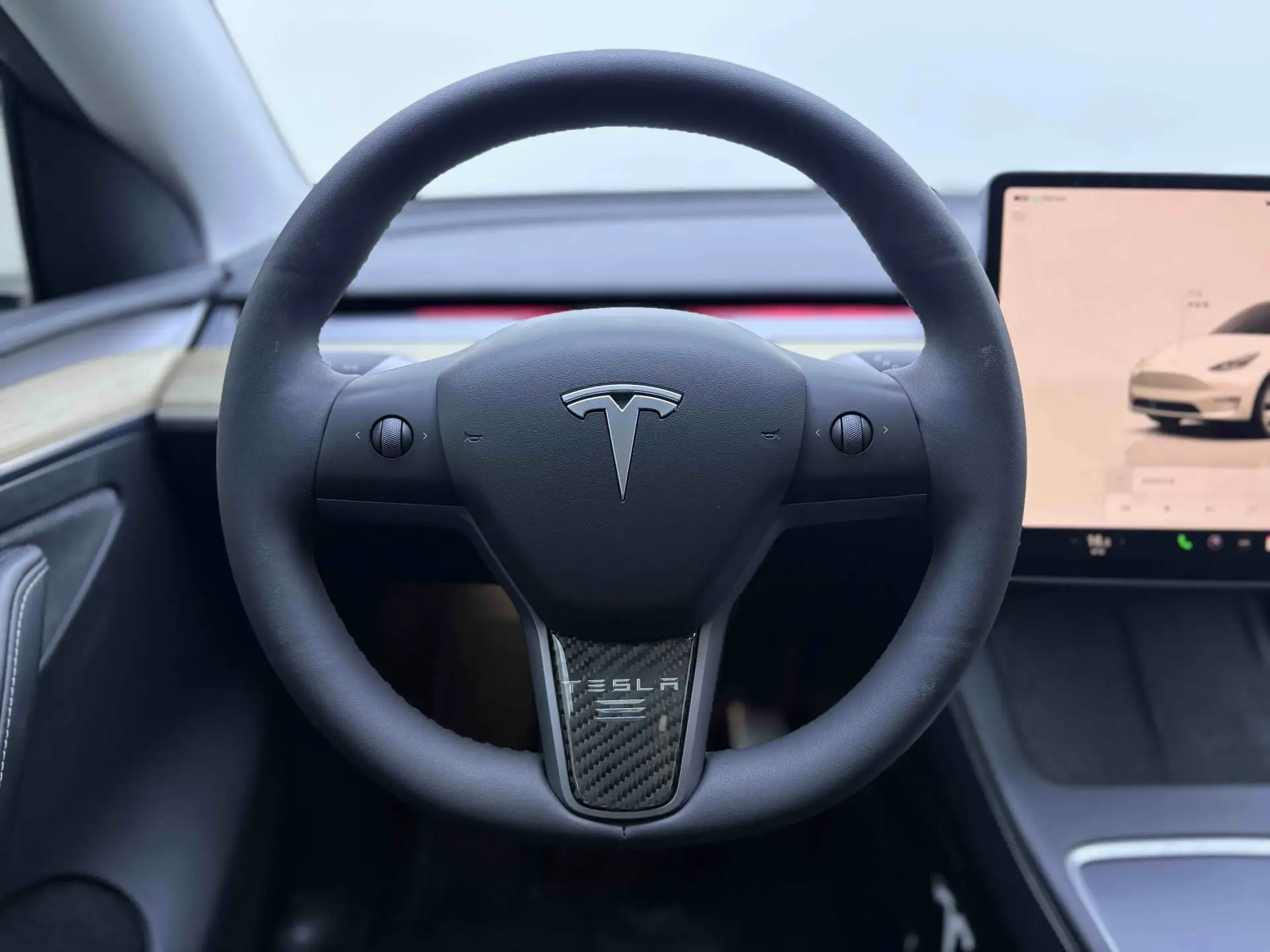 Tesla Model Y, 2023 10