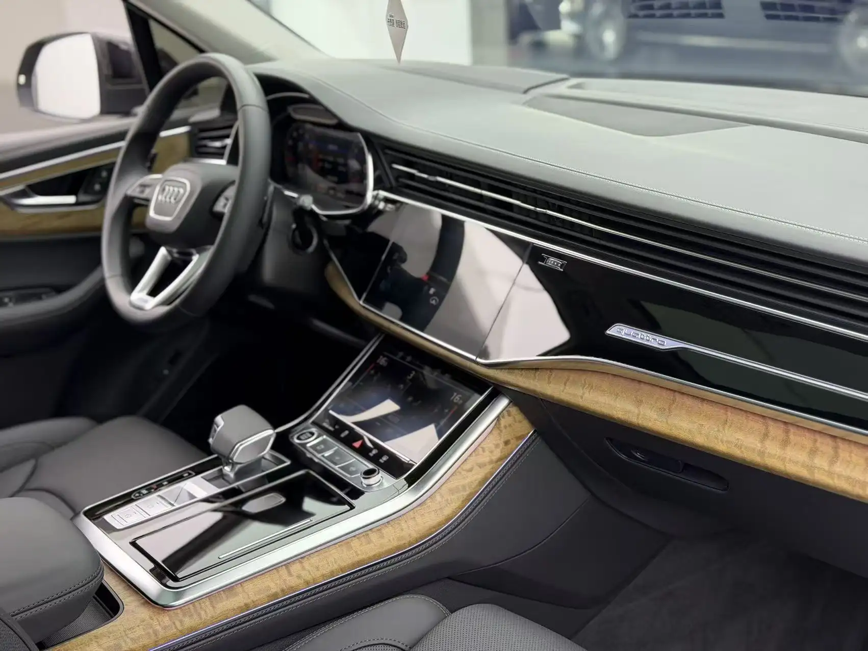 Audi Q7 55 TFSI, 2024 8