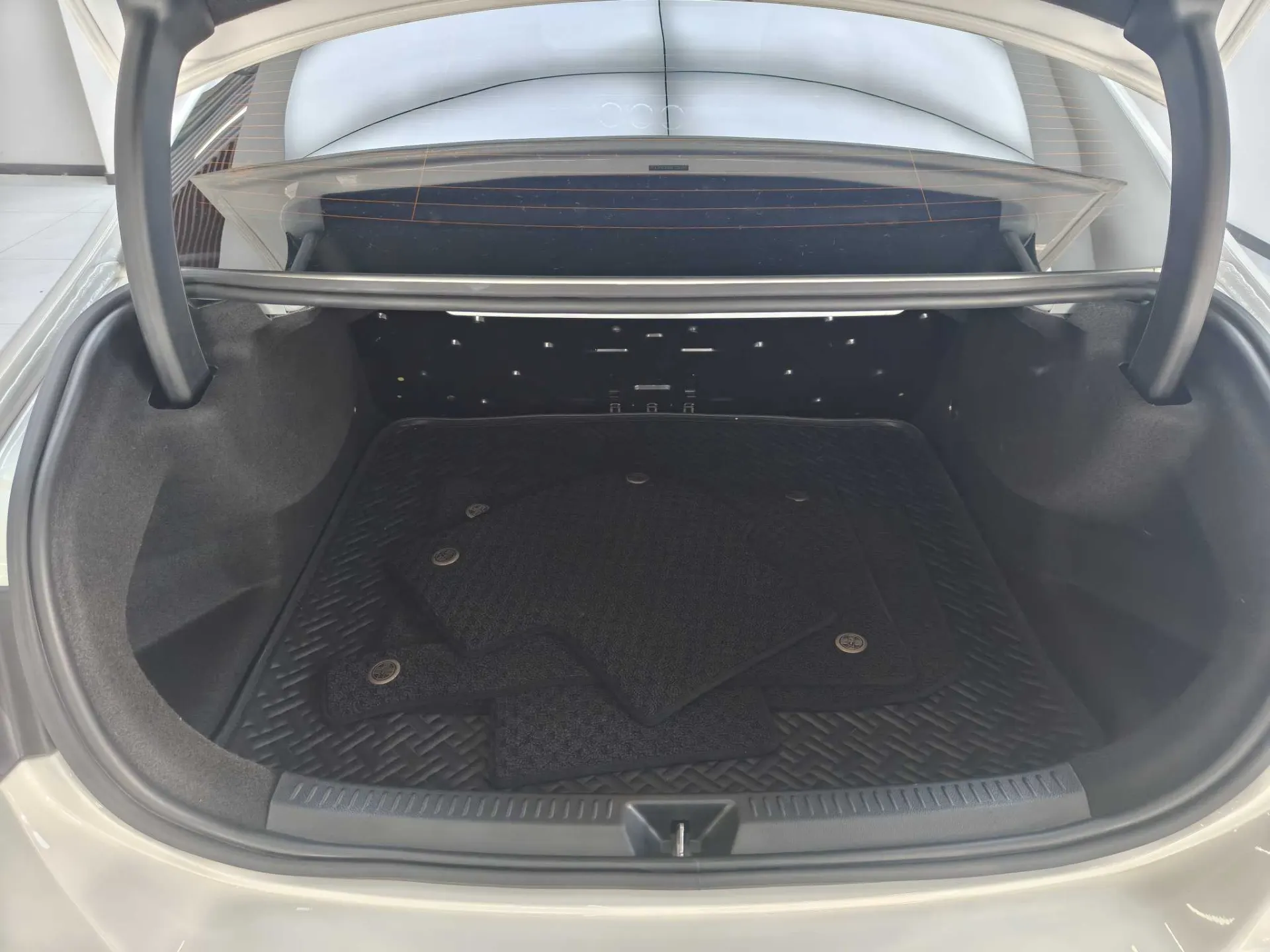 Mercedes-Benz A 200 L, 2022 13