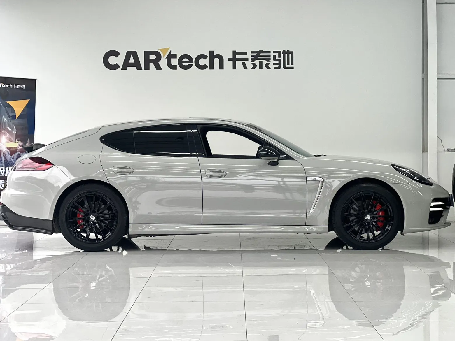 Porsche Panamera, 2013 3
