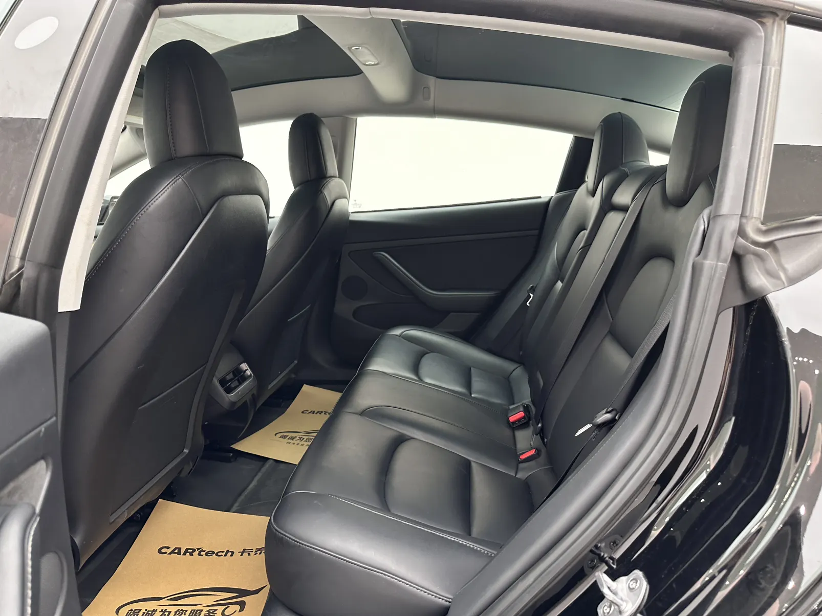 Tesla Model 3, 2022 7