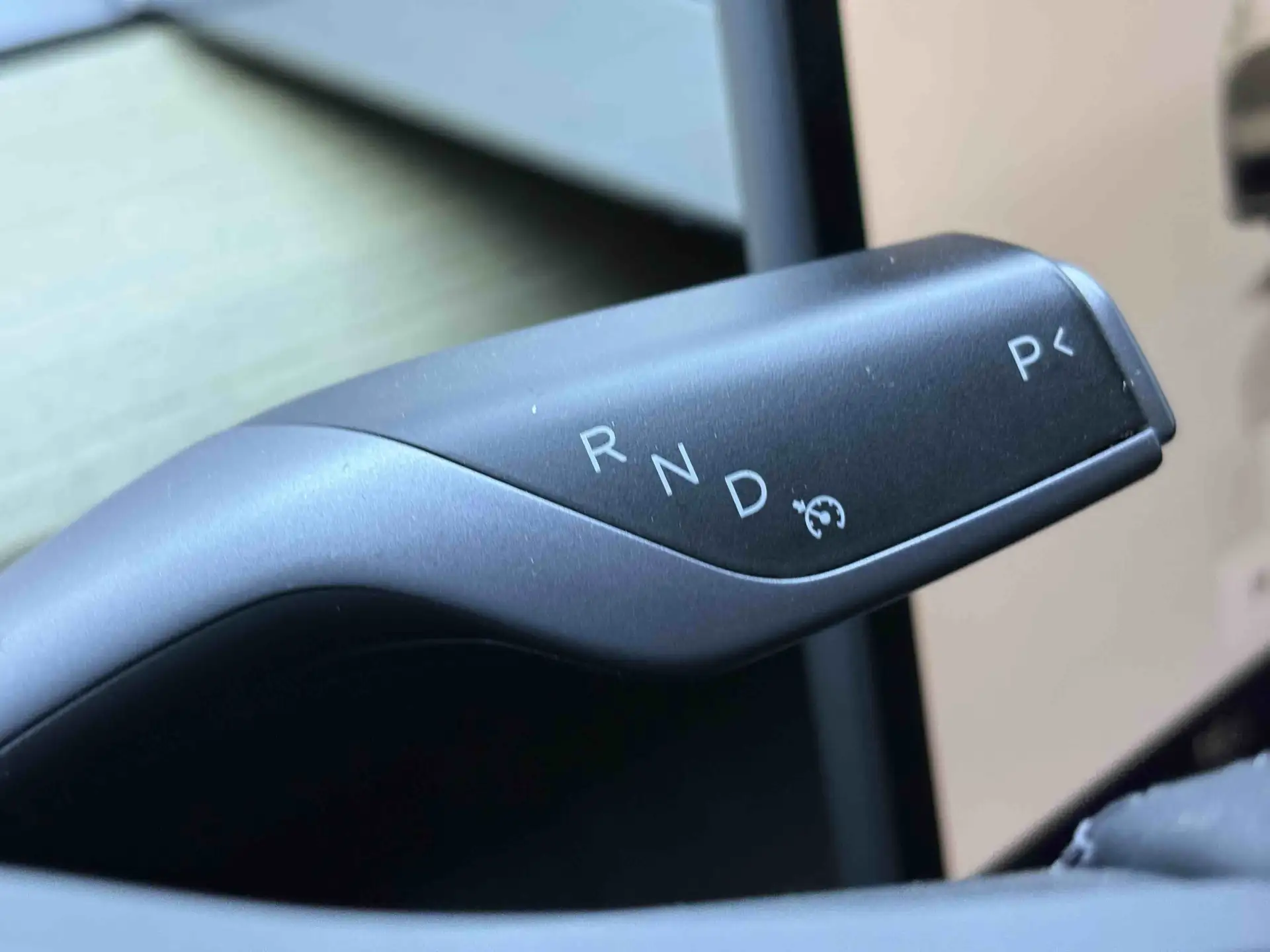 Tesla Model Y, 2023 13