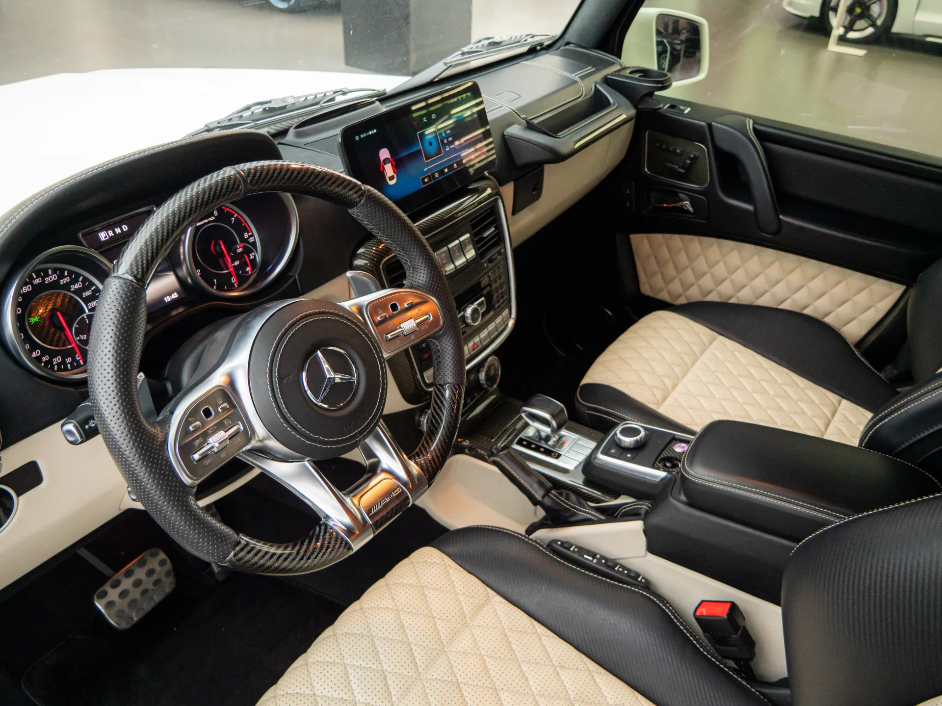 Mercedes-Benz G 63, 2016 25