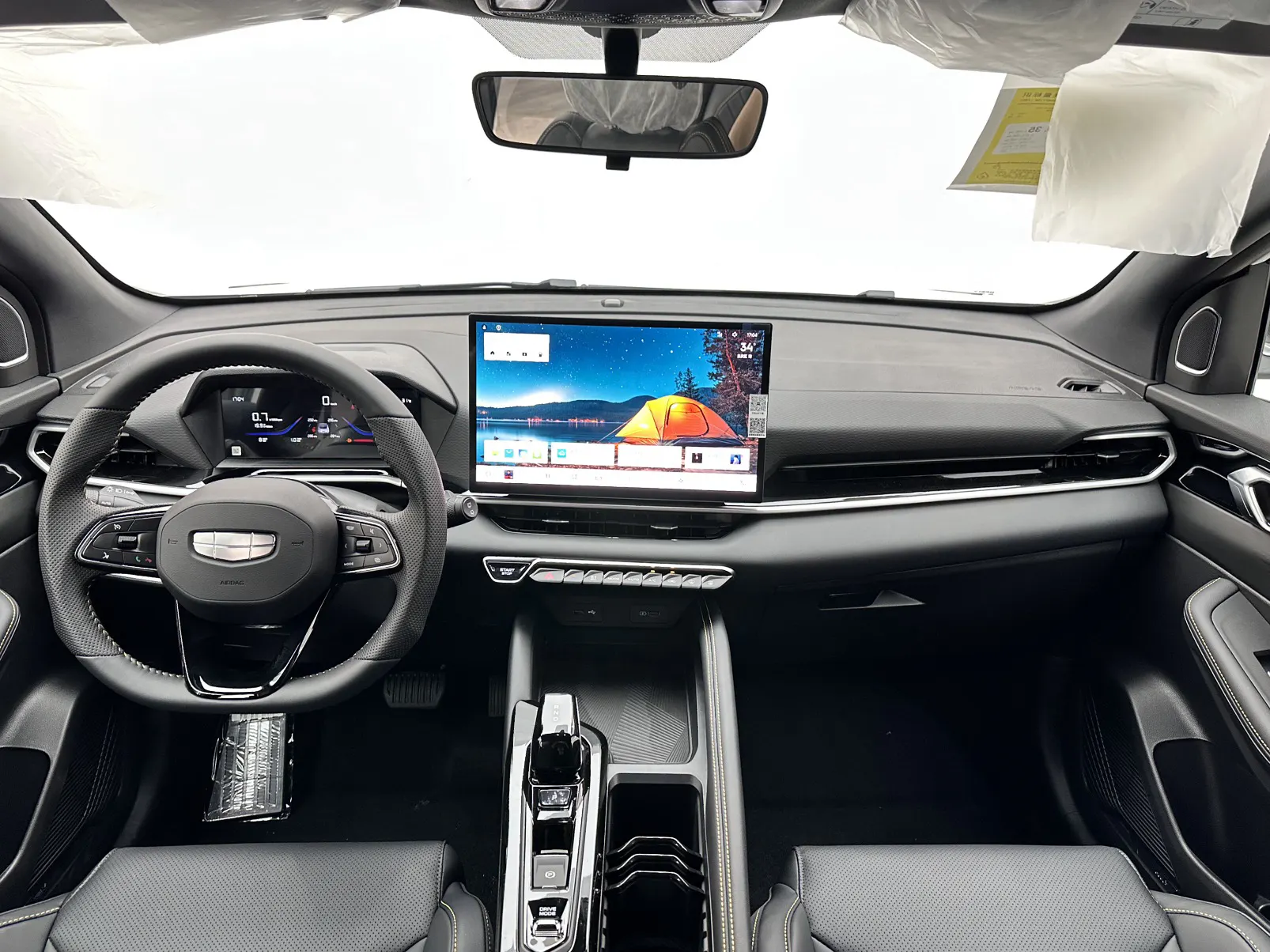 Geely Coolray, 2026 10