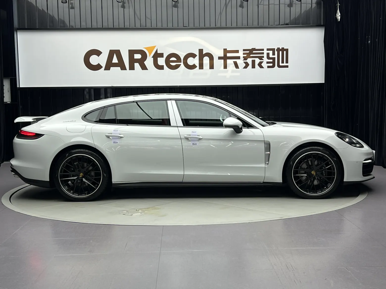Porsche Panamera, 2021 4