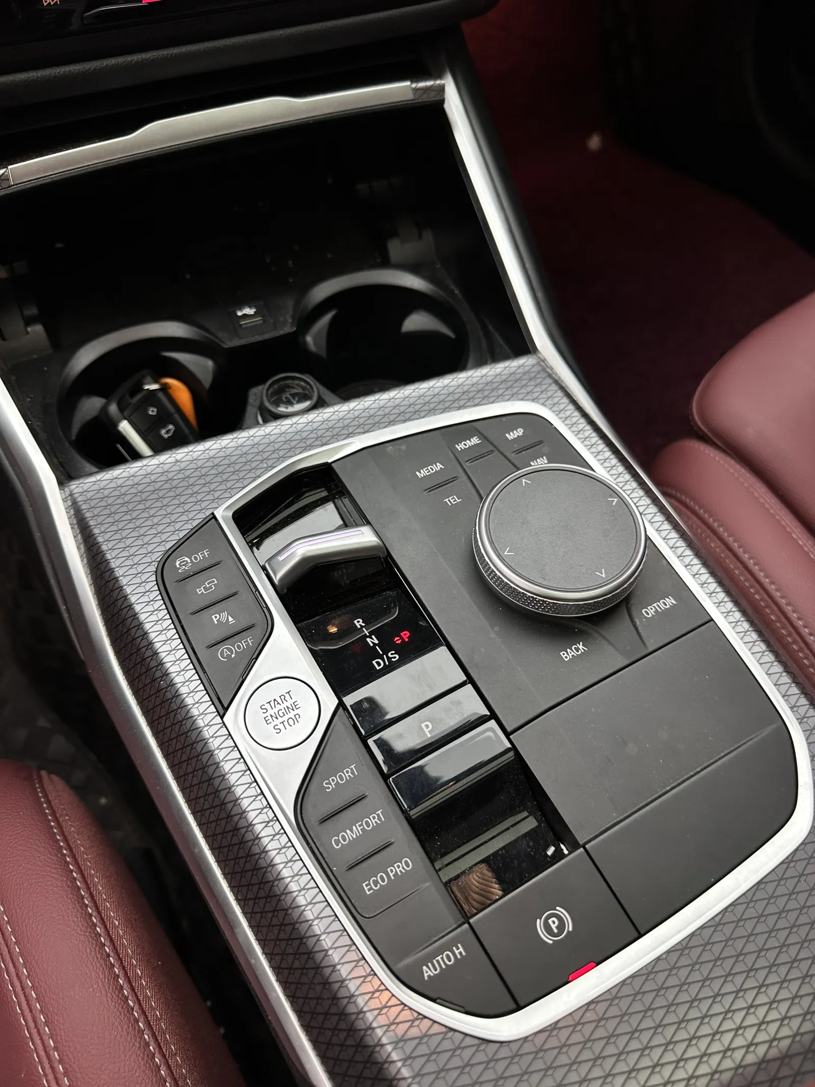 BMW 330Li, 2025 16