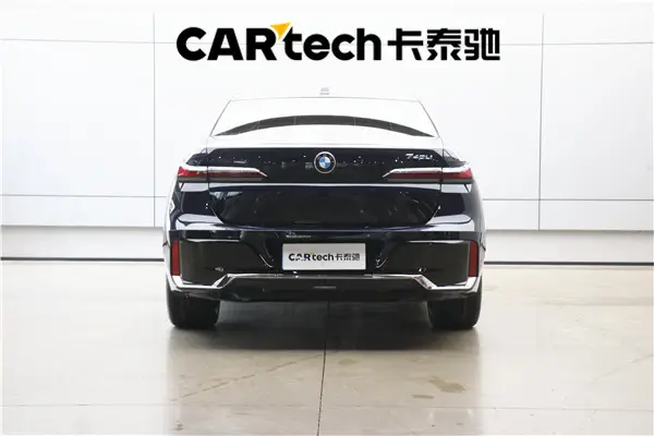 BMW 735Li, 2023 8