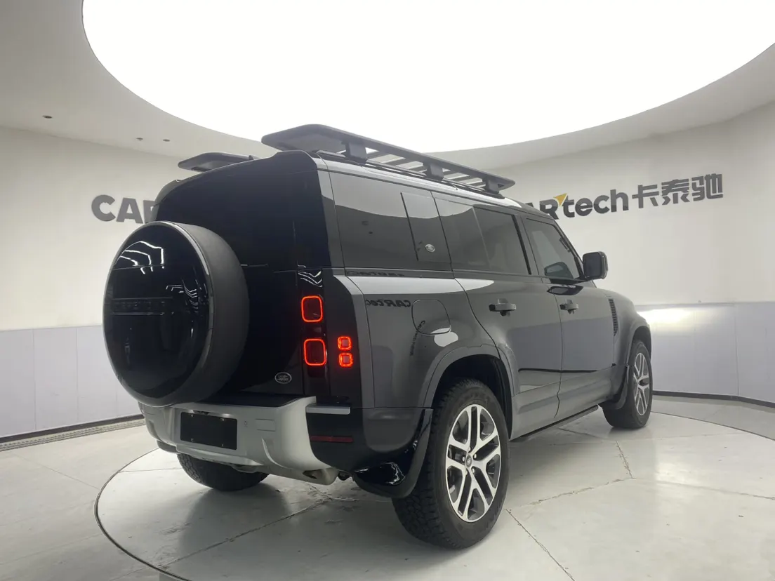 Land Rover Defender, 2021 4