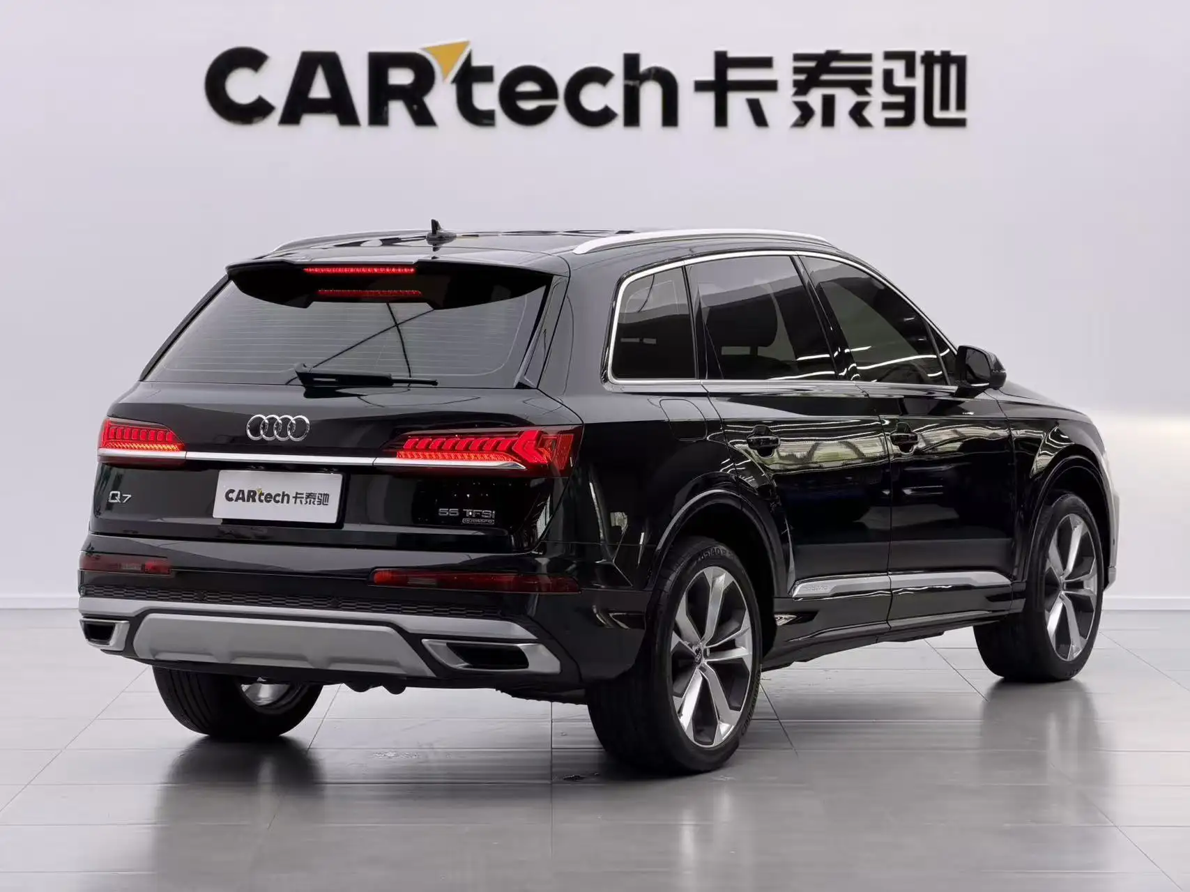Audi Q7 55 TFSI, 2024 3