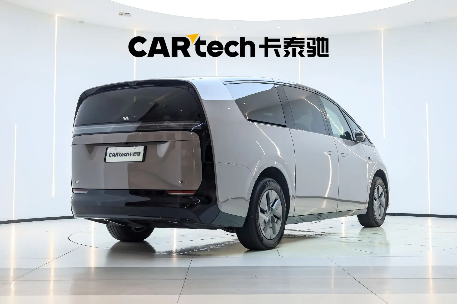 Li Auto MEGA, 2025 все фото