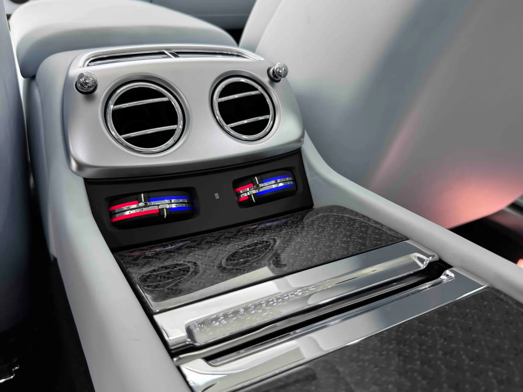 Rolls-Royce Wraith, 2015 25
