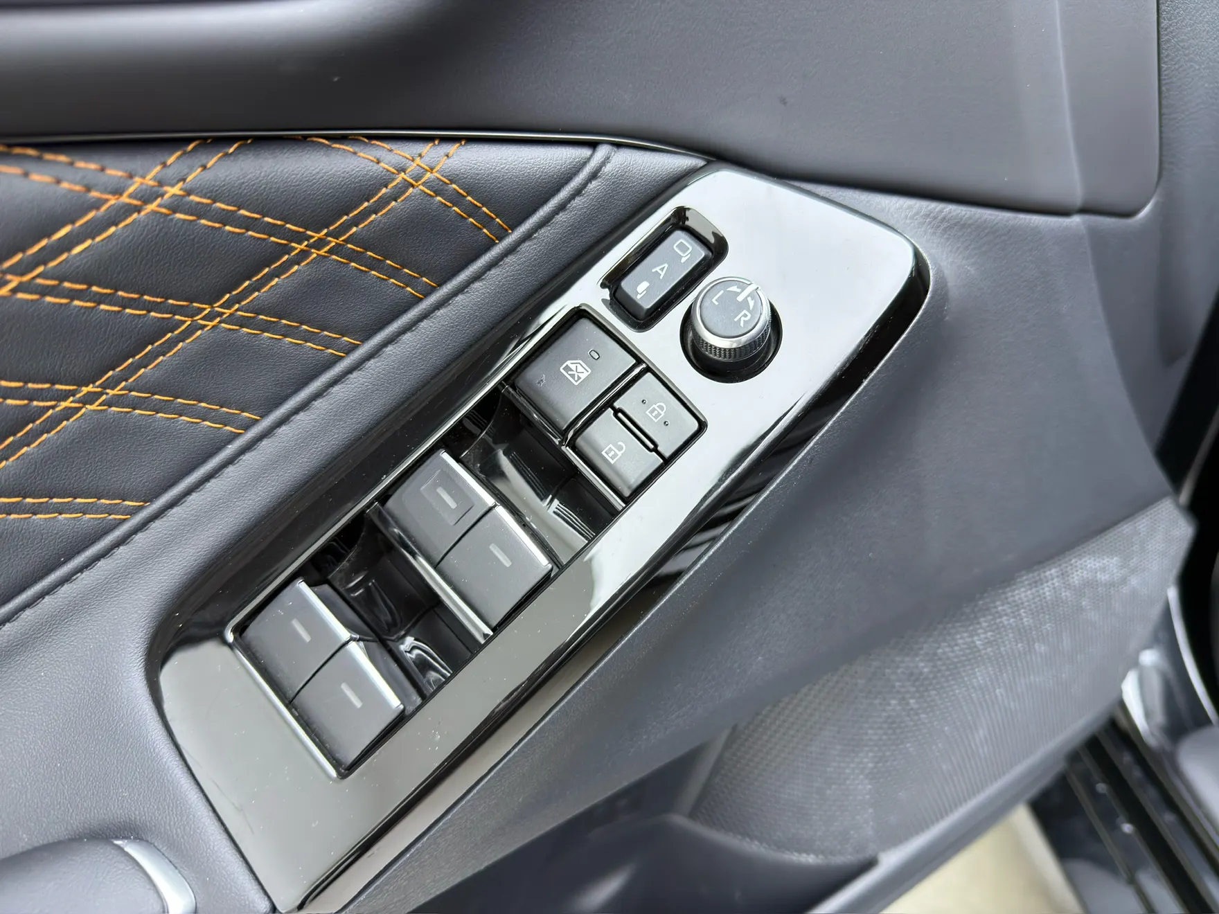 Toyota Avalon, 2025 24