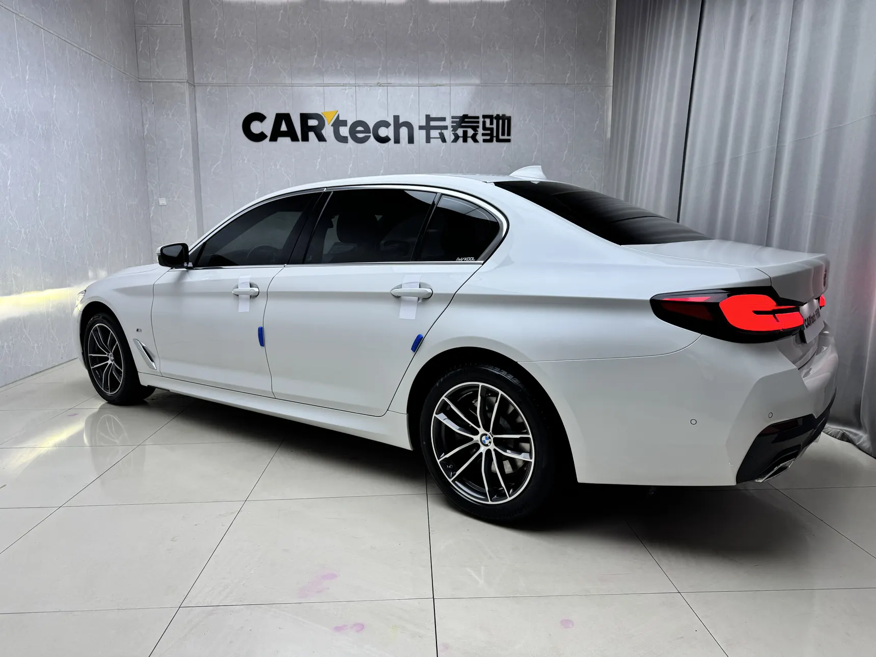 BMW 525Li, 2026 все фото
