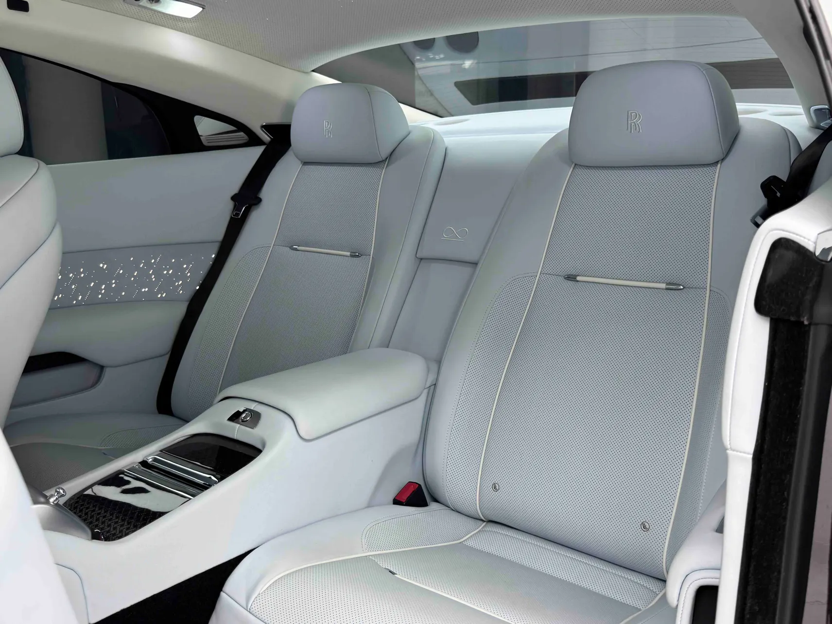 Rolls-Royce Wraith, 2015 21