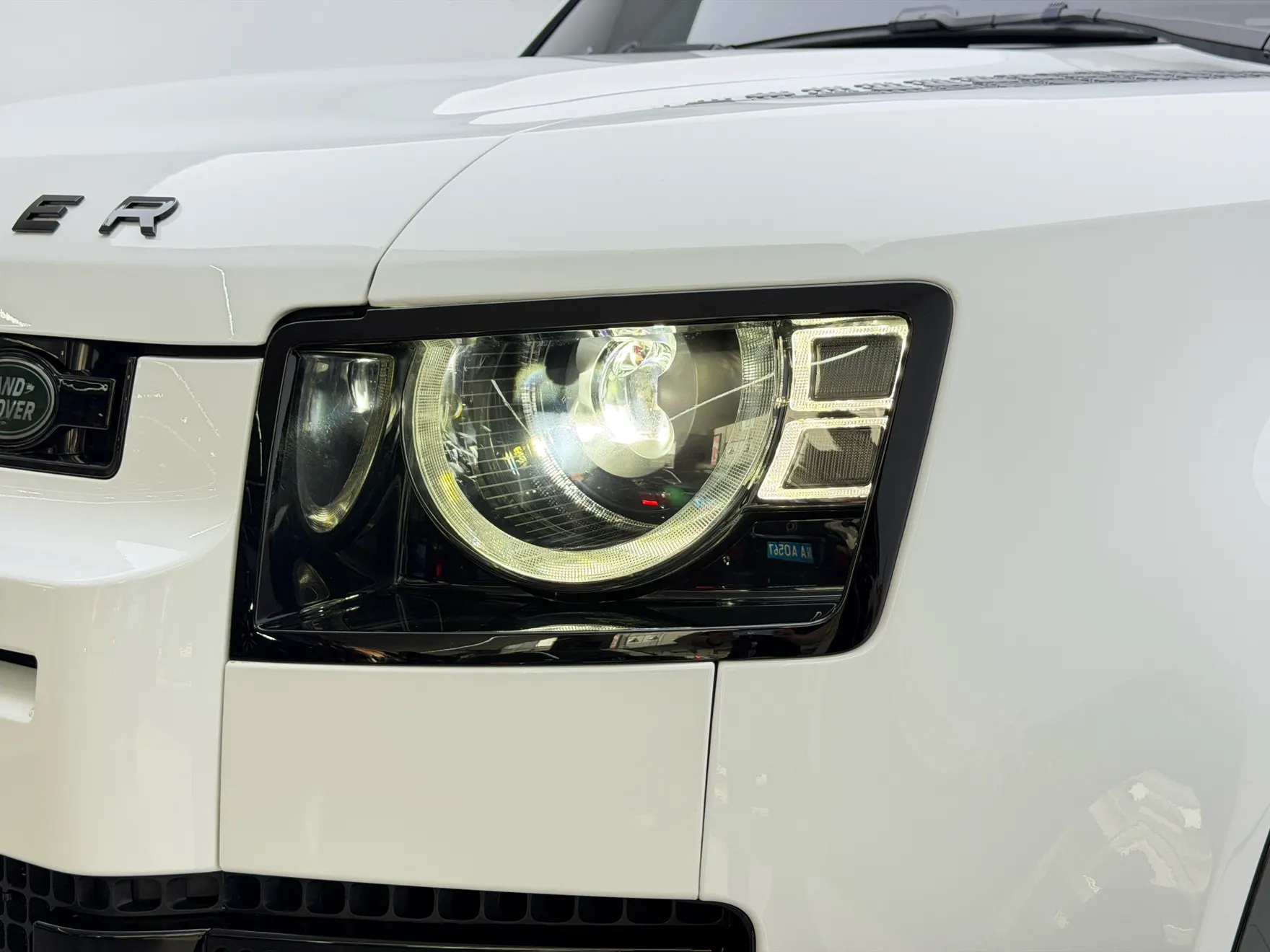Land Rover Defender, 2023 9