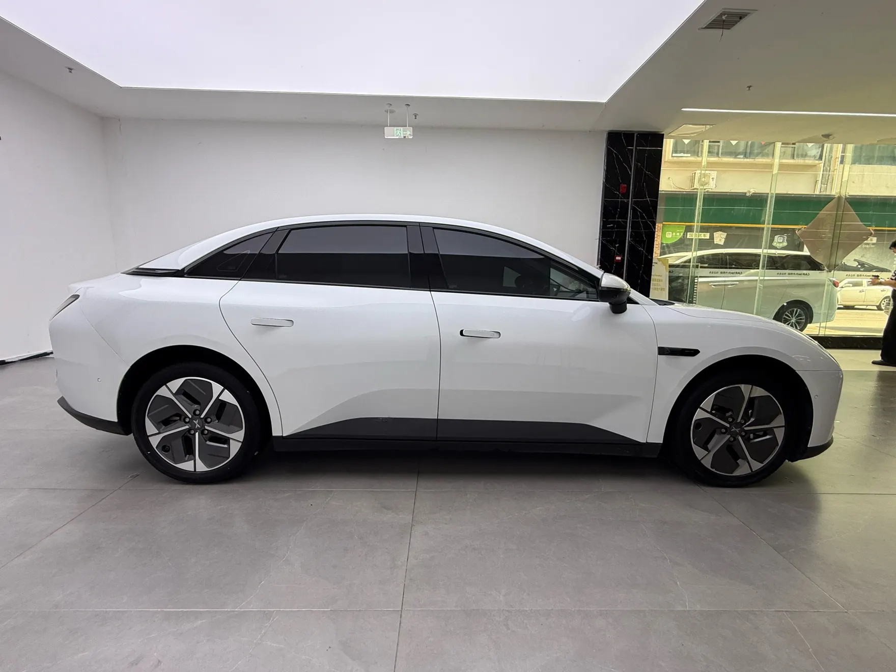 Xpeng Mona M03, 2024 4