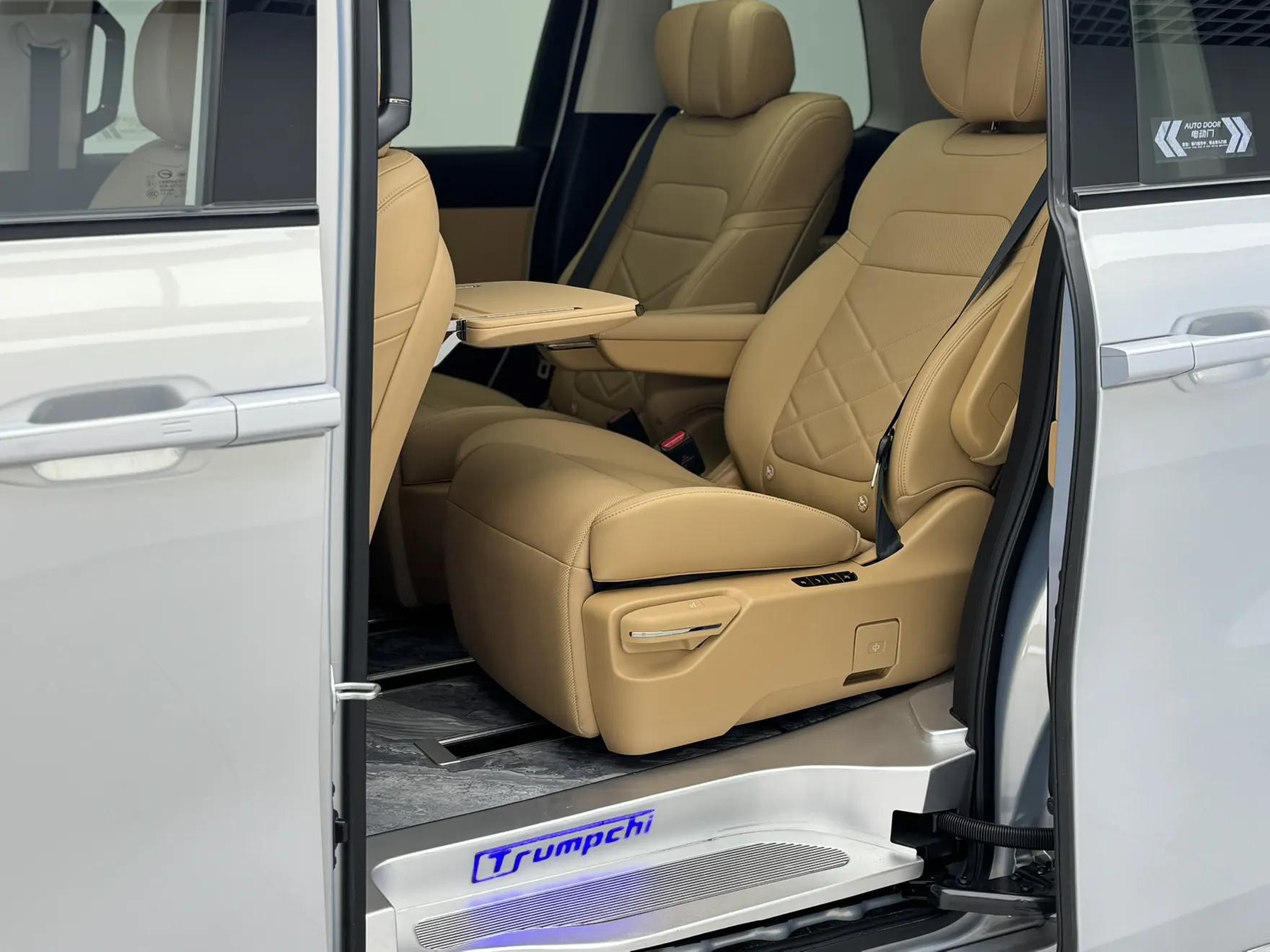 Trumpchi E8, 2024 20