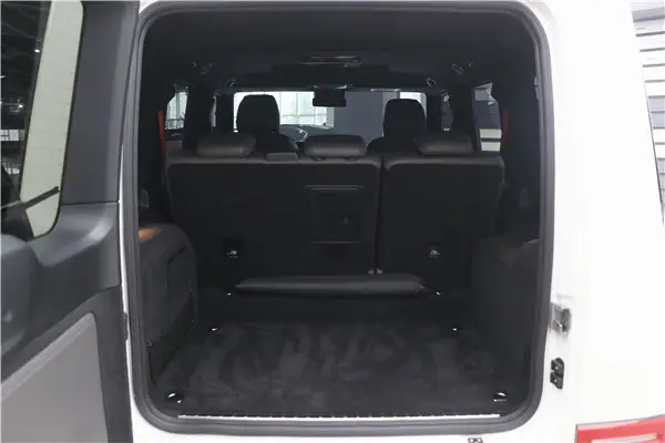 Mercedes-Benz G 400 d, 2023 34