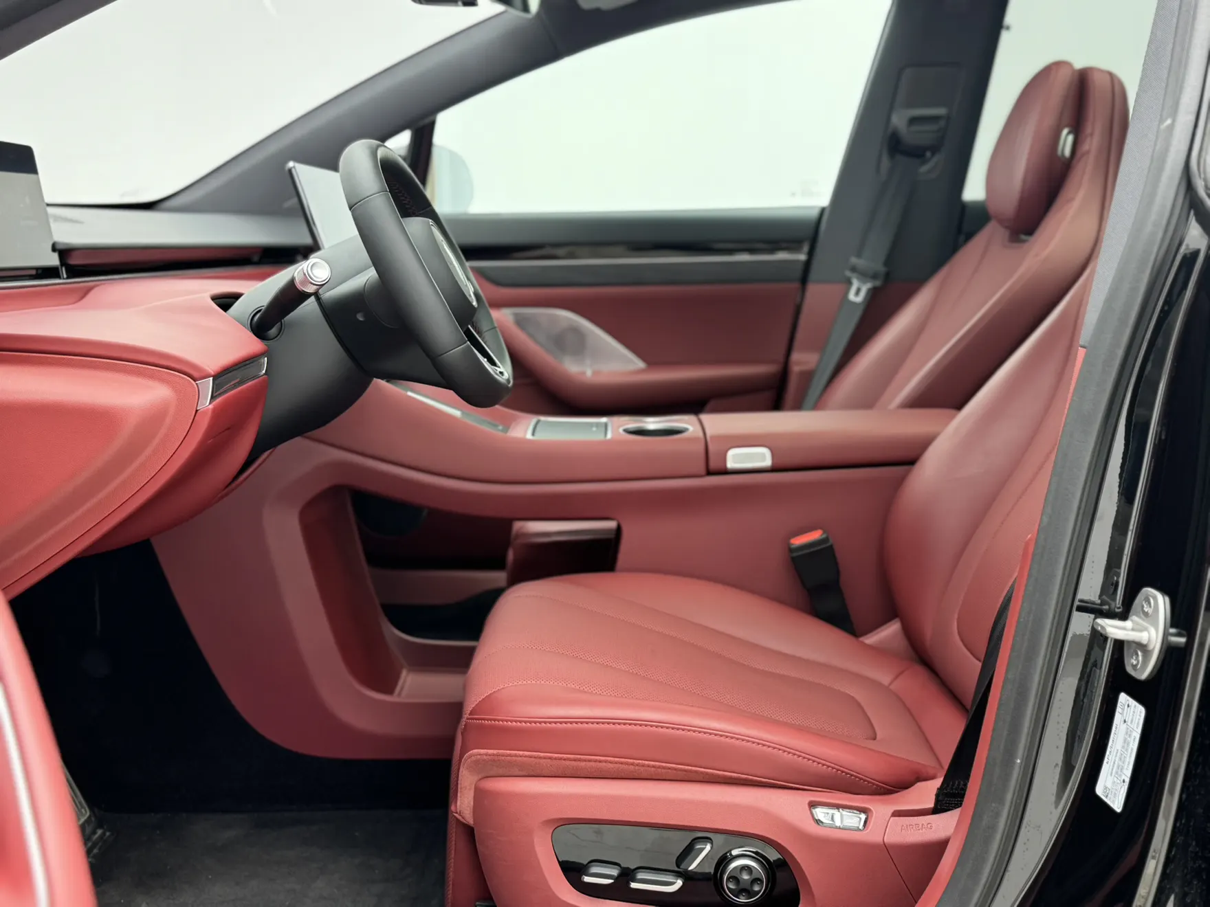 Luxeed R7, 2025 10