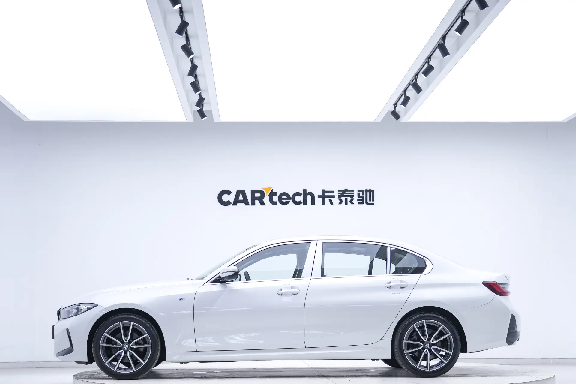 BMW 320Li, 2023 8