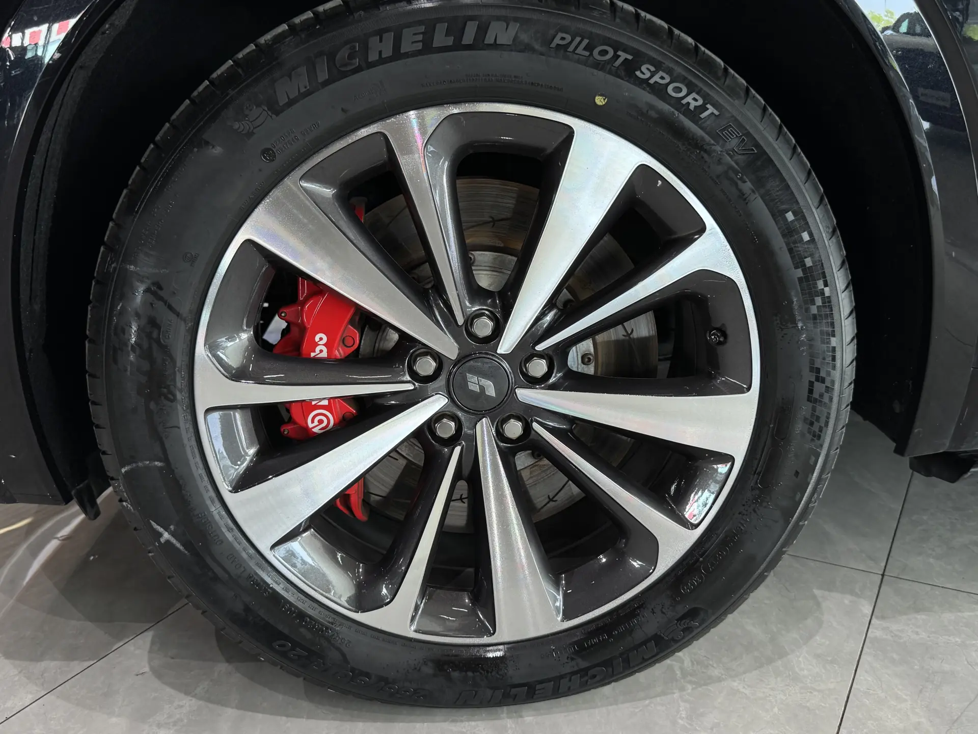 Li Auto ONE, 2022 11