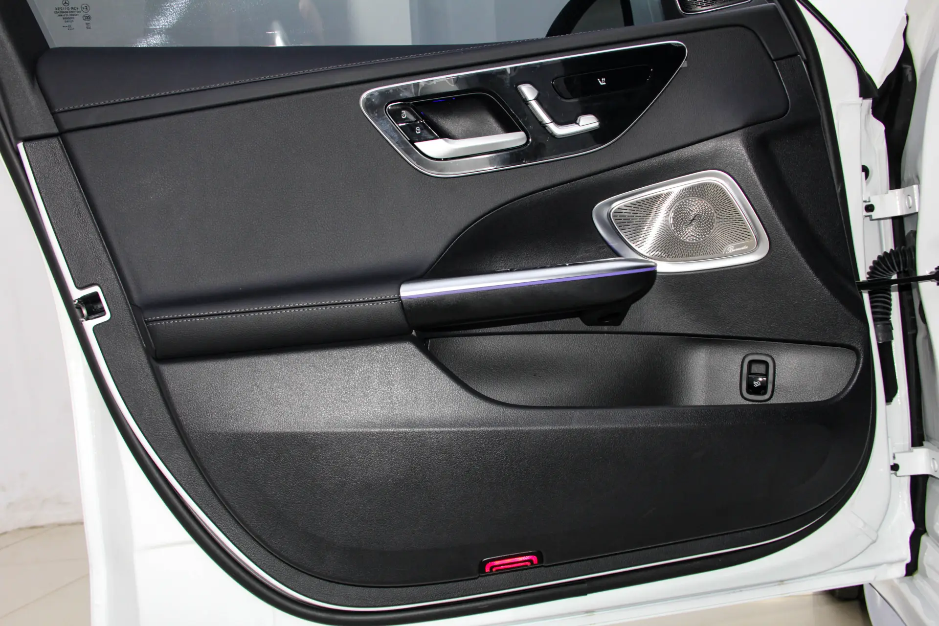 Mercedes-Benz C 260 L, 2026 16