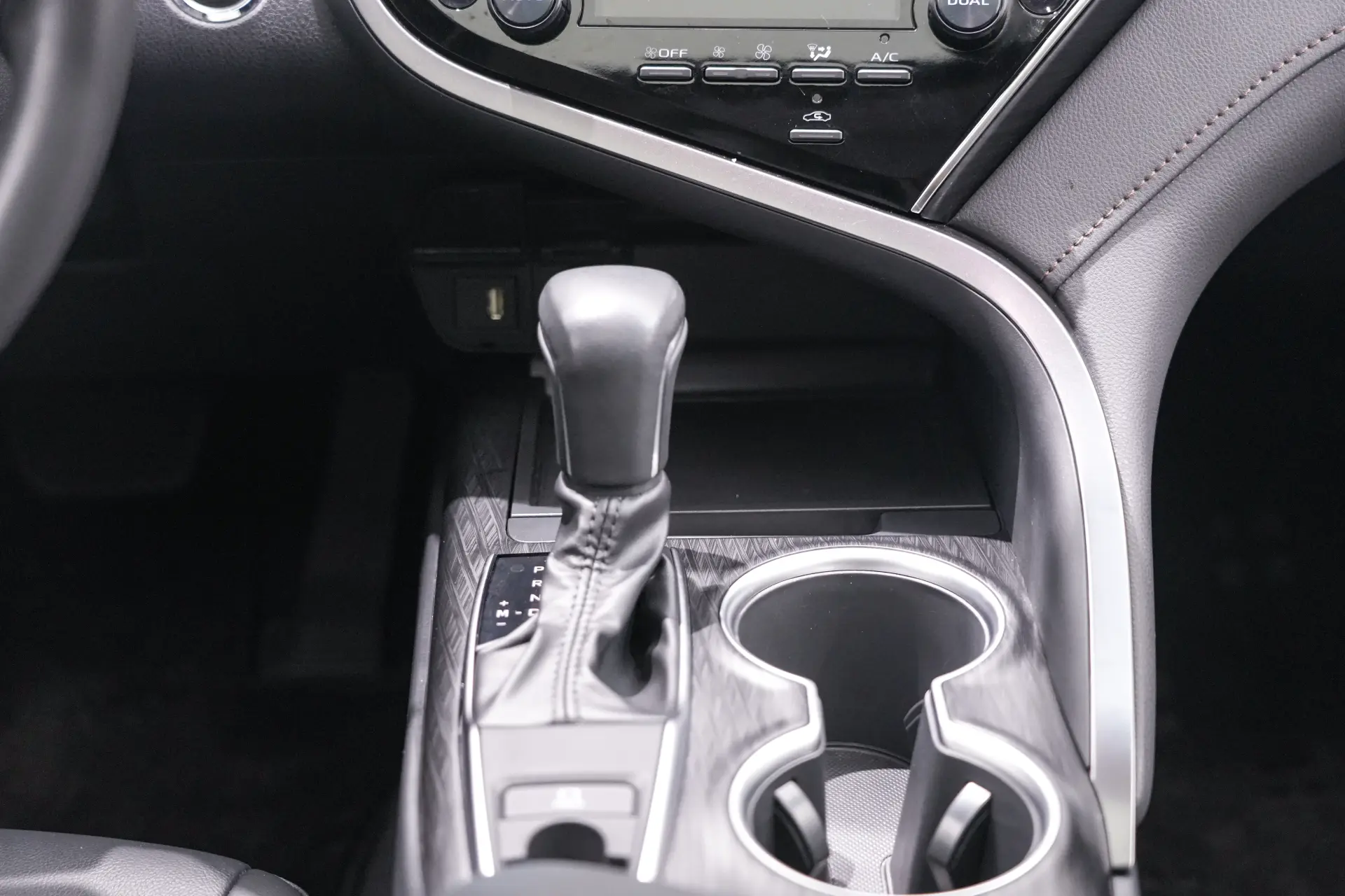 Toyota Camry, 2024 22