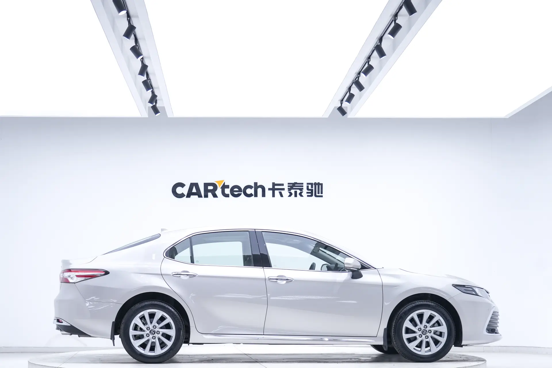 Toyota Camry, 2024 4