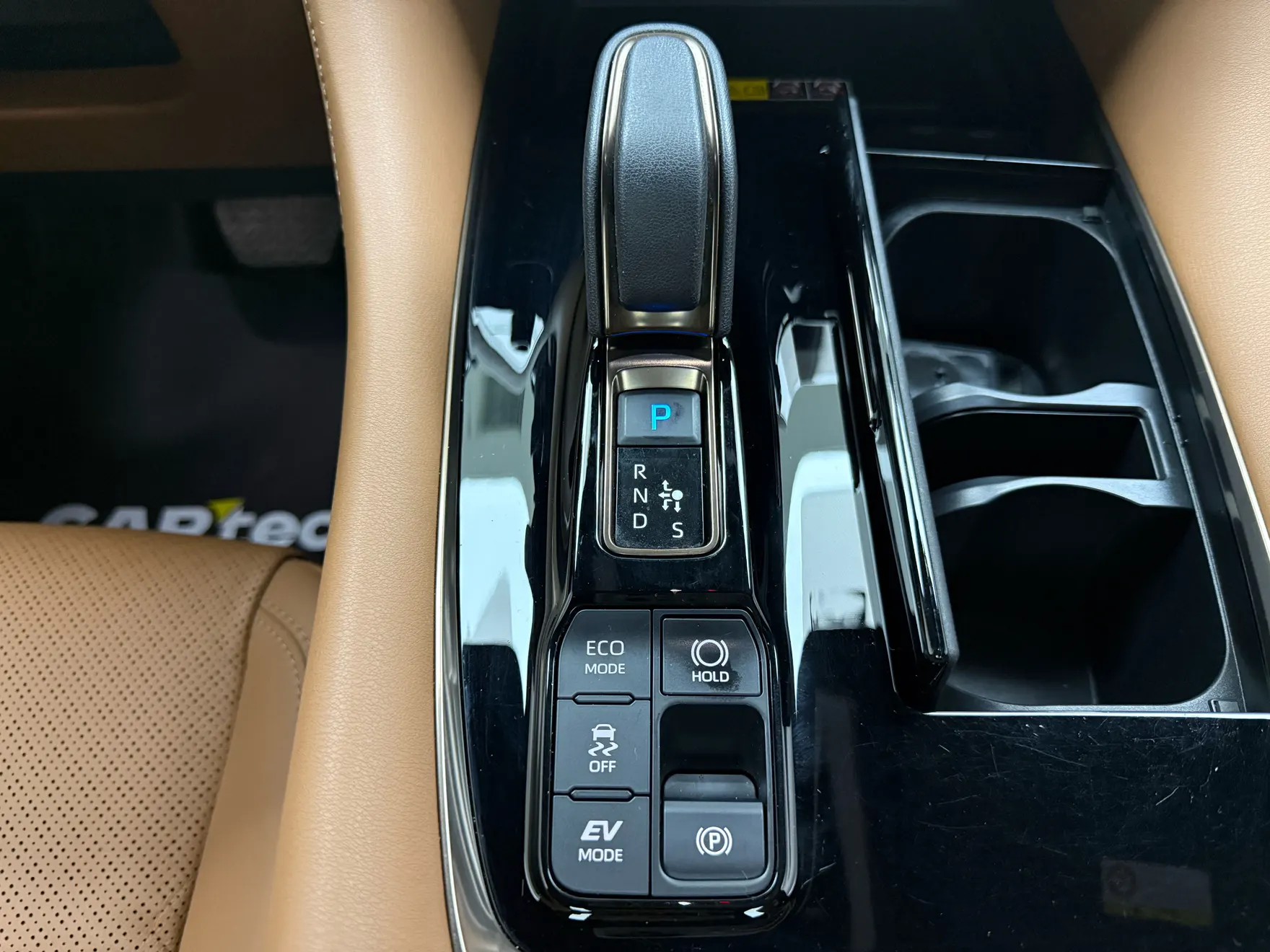 Toyota Vellfire, 2024 21