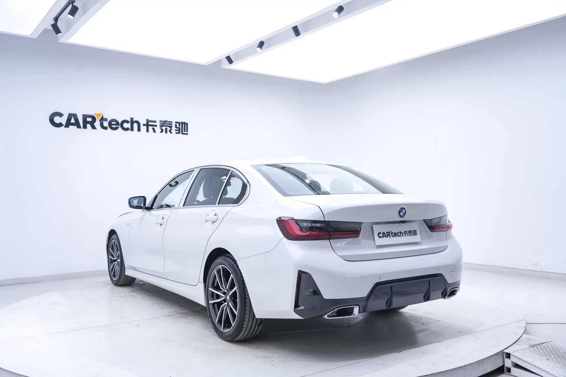 BMW 320Li, 2023 7