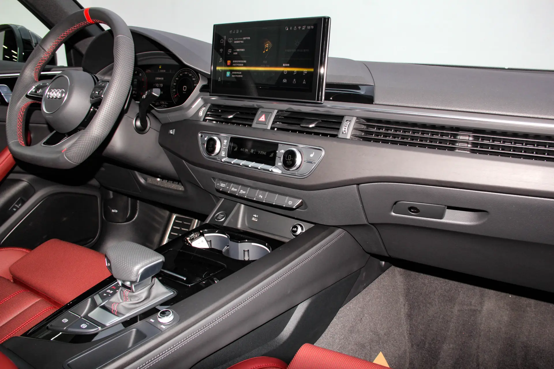 Audi A4L, 2025 22