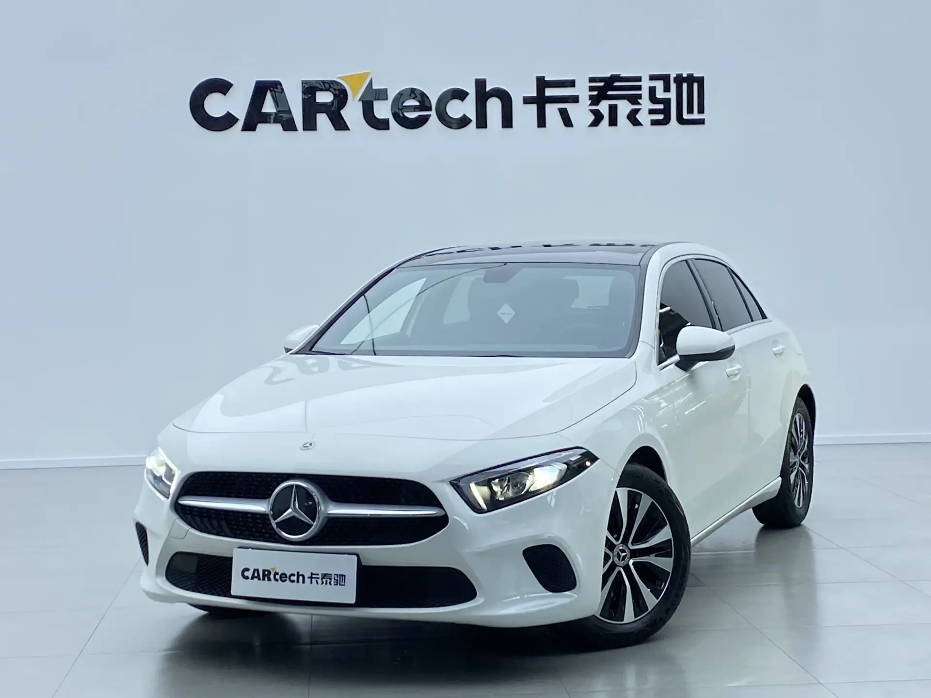 Mercedes-Benz A 200, 2022 все фото