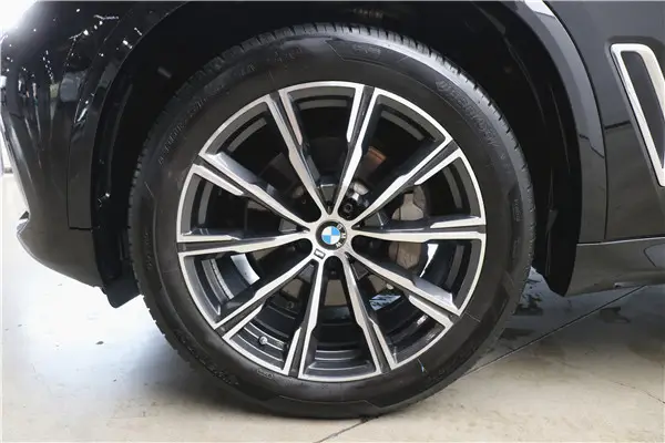 BMW X5, 2023 29