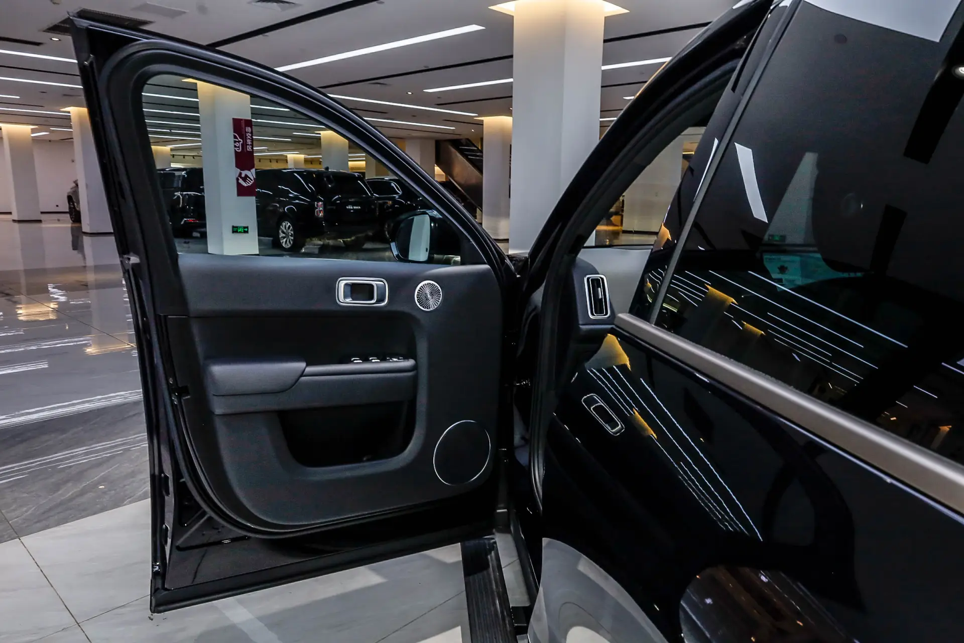 Li Auto L9, 2025 13