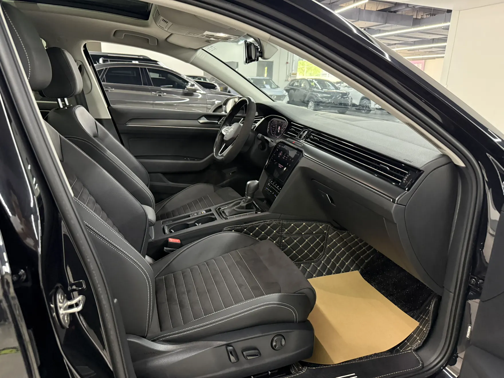 Volkswagen Magotan, 2022 12