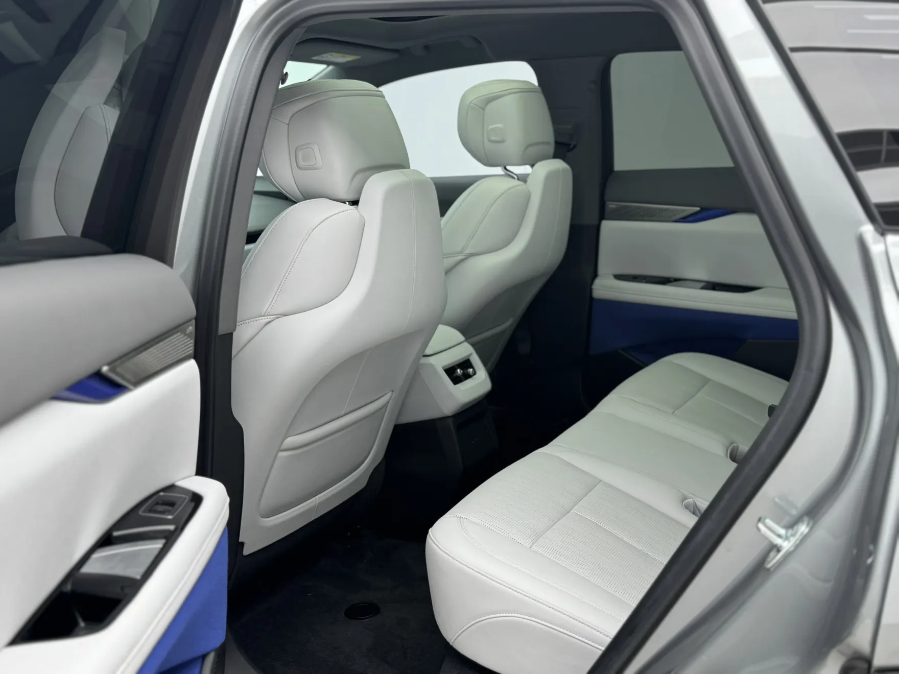 Cadillac IQ, 2024 13