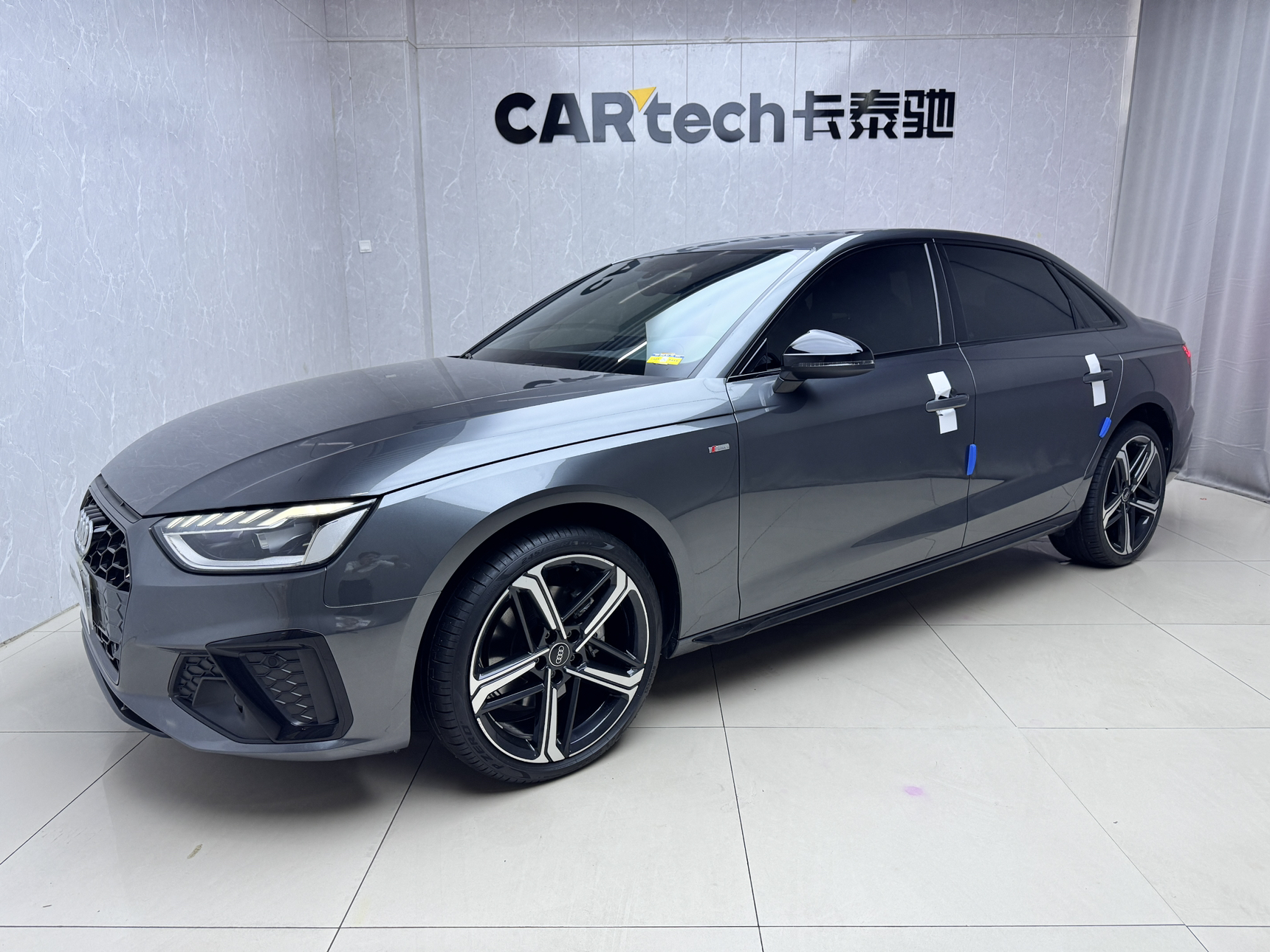 奥迪A4L2024款 40 TFSI 豪华动感型