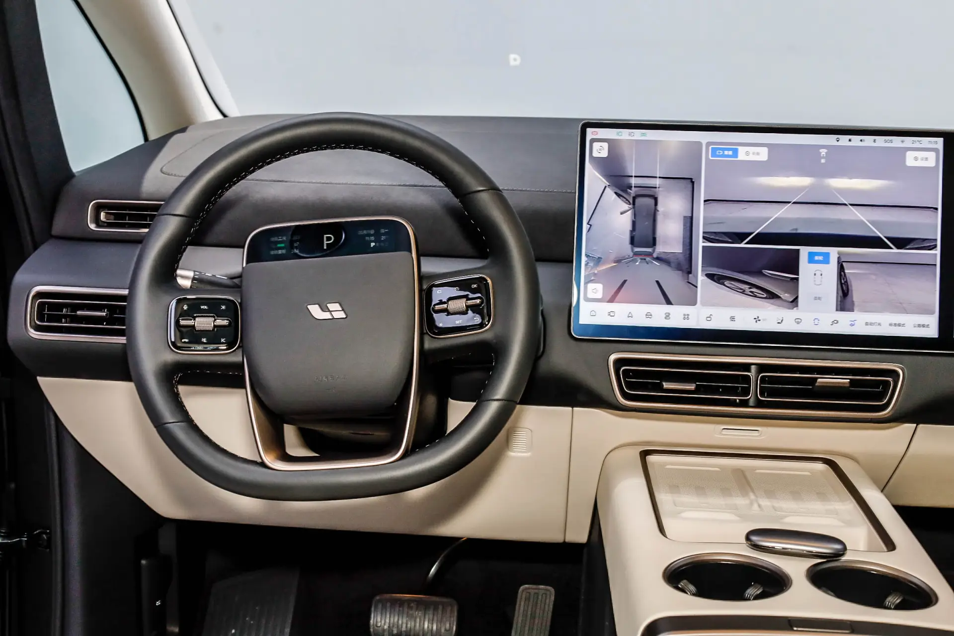 Li Auto MEGA, 2025 28