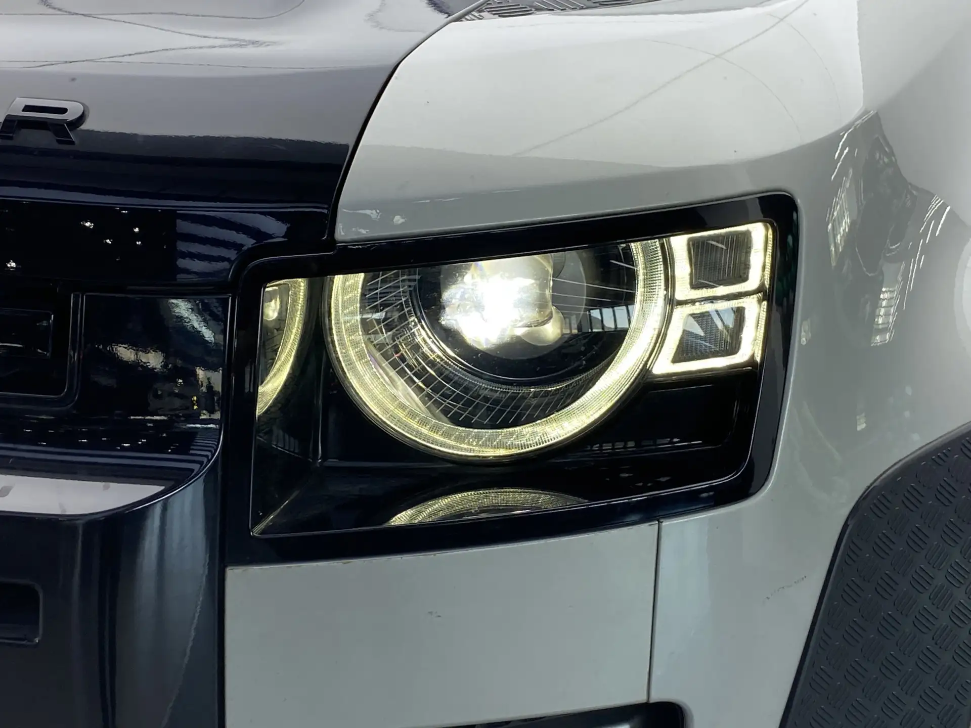 Land Rover Defender, 2021 11