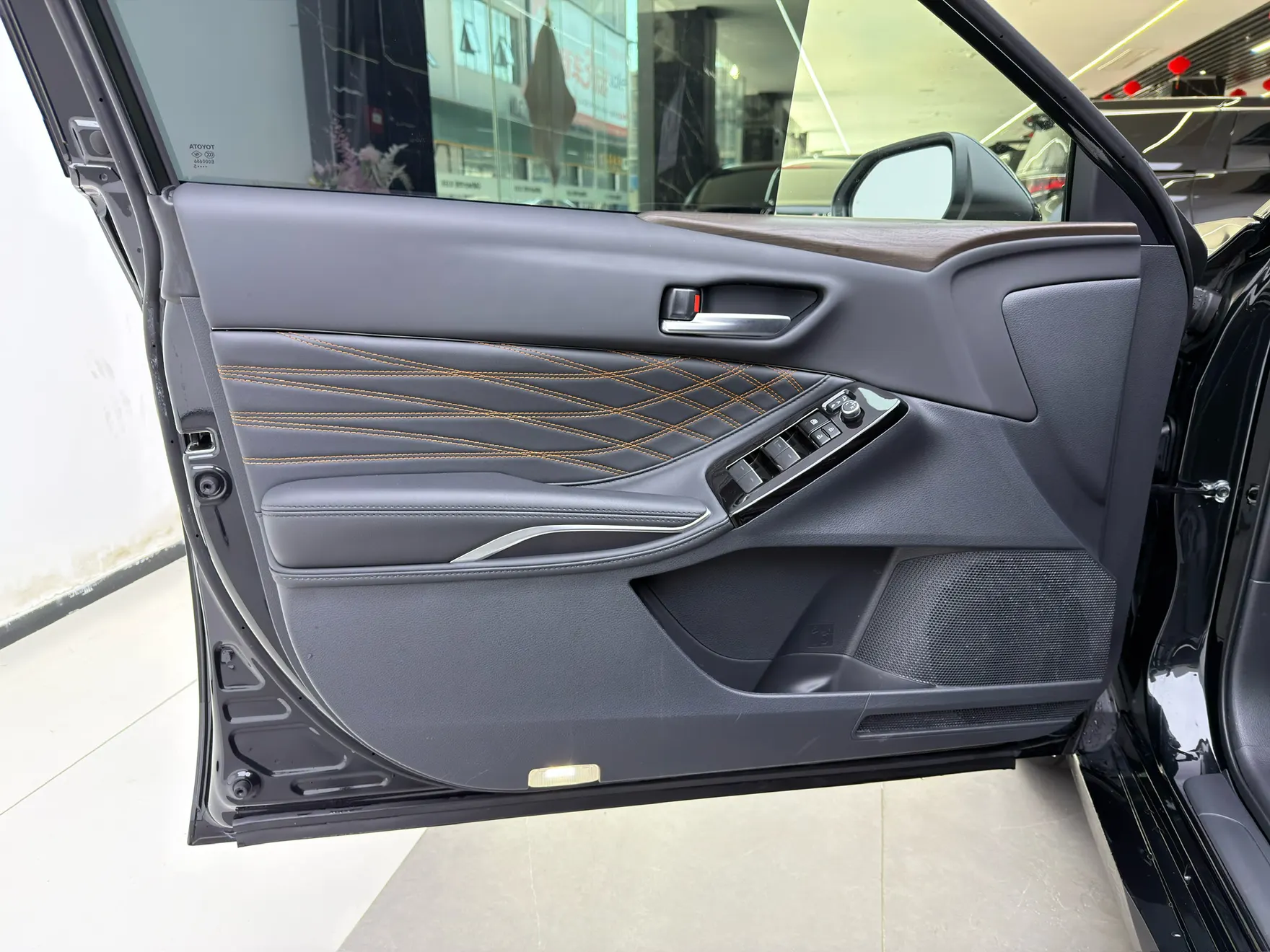 Toyota Avalon, 2025 18