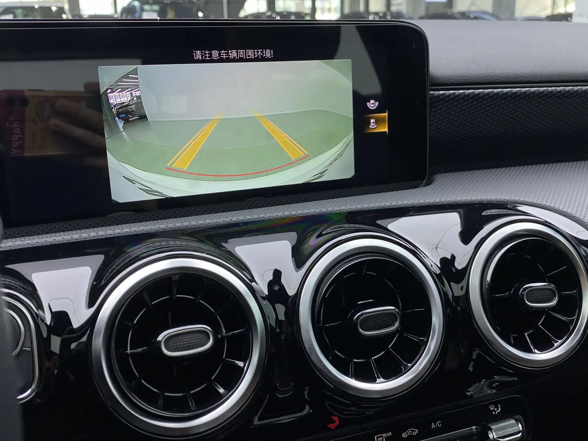 Mercedes-Benz A 200, 2022 16