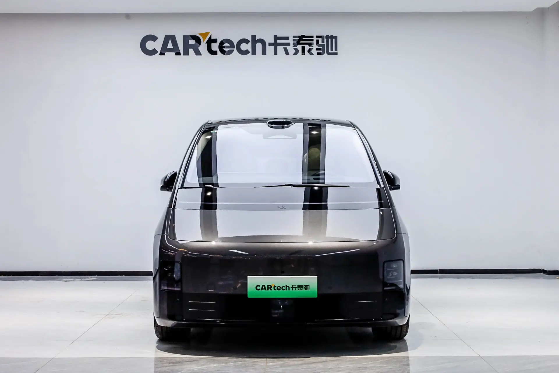 Li Auto MEGA, 2025 9