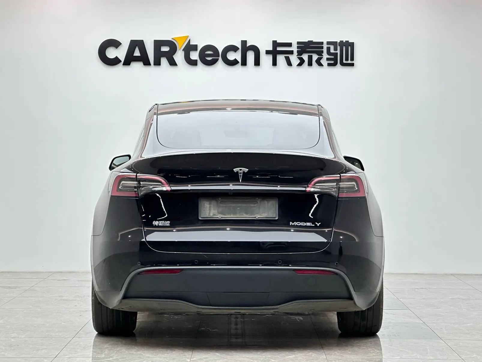 Tesla Model Y, 2023 4